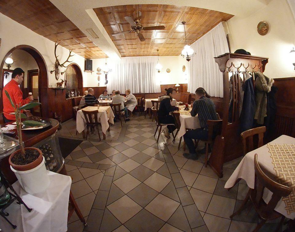 מלון לודוויגסבורג Gasthaus Hirschberg מראה חיצוני תמונה