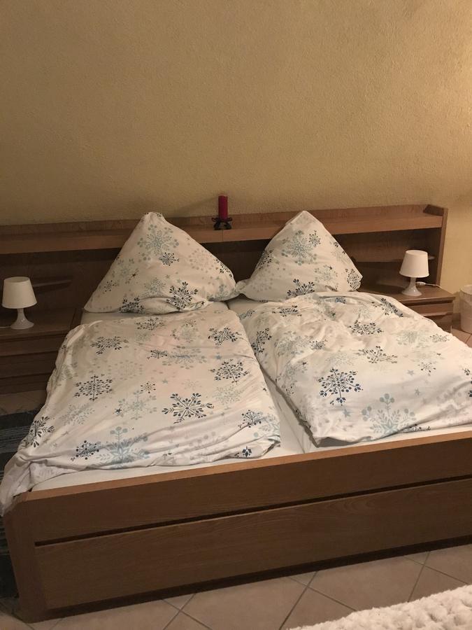 מלון לודוויגסבורג Gasthaus Hirschberg מראה חיצוני תמונה